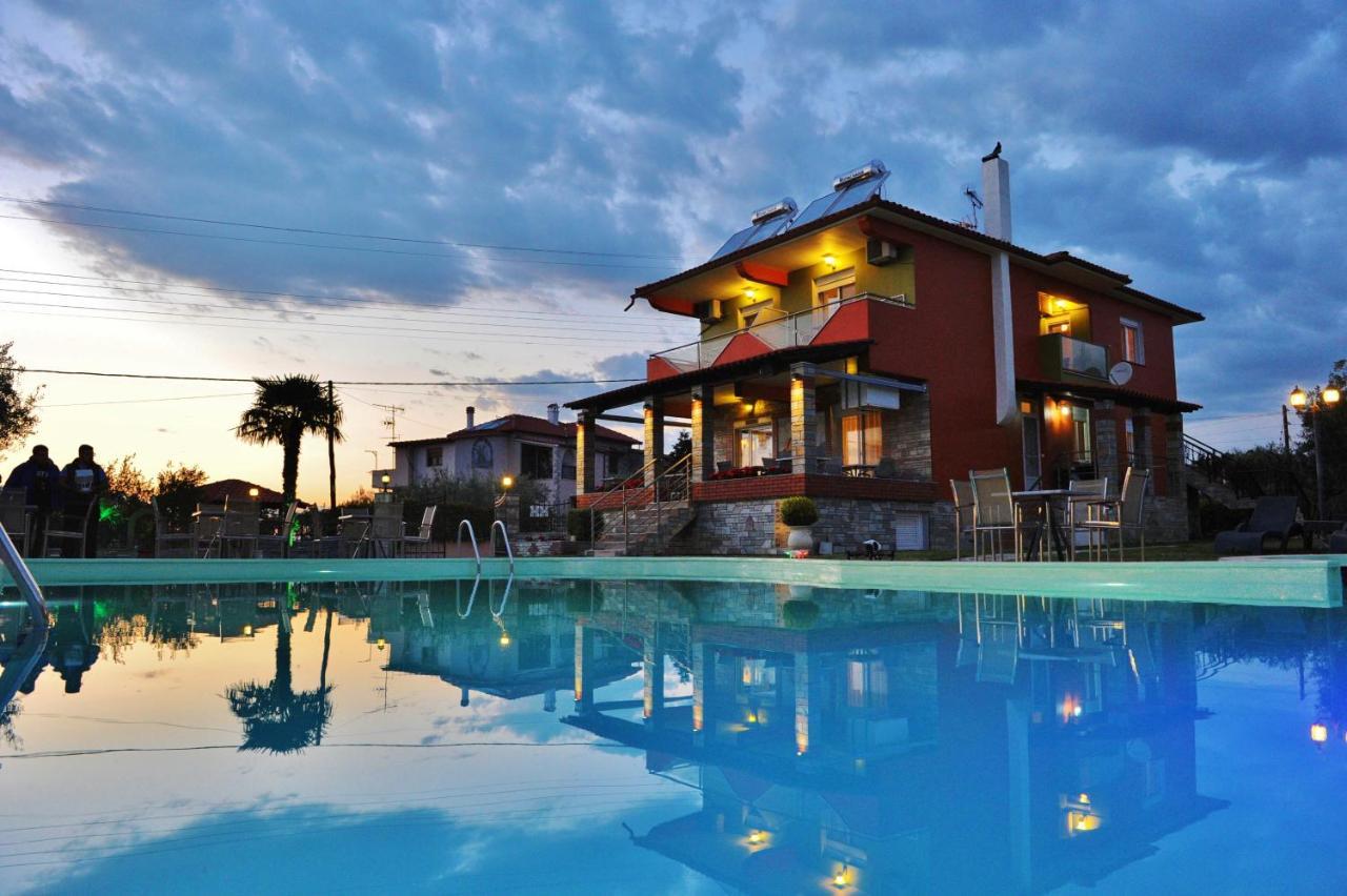 Sunday Resort Геракини Екстериор снимка