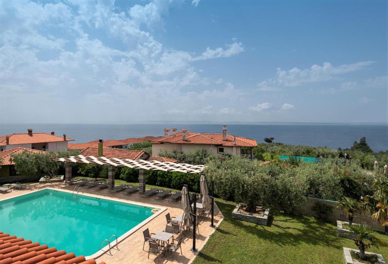 Sunday Resort Геракини Екстериор снимка