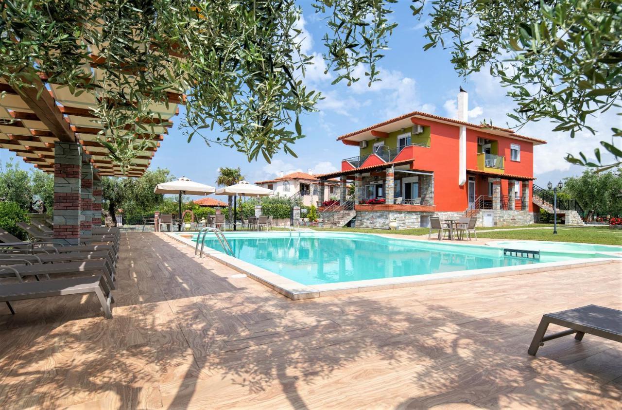 Sunday Resort Геракини Екстериор снимка