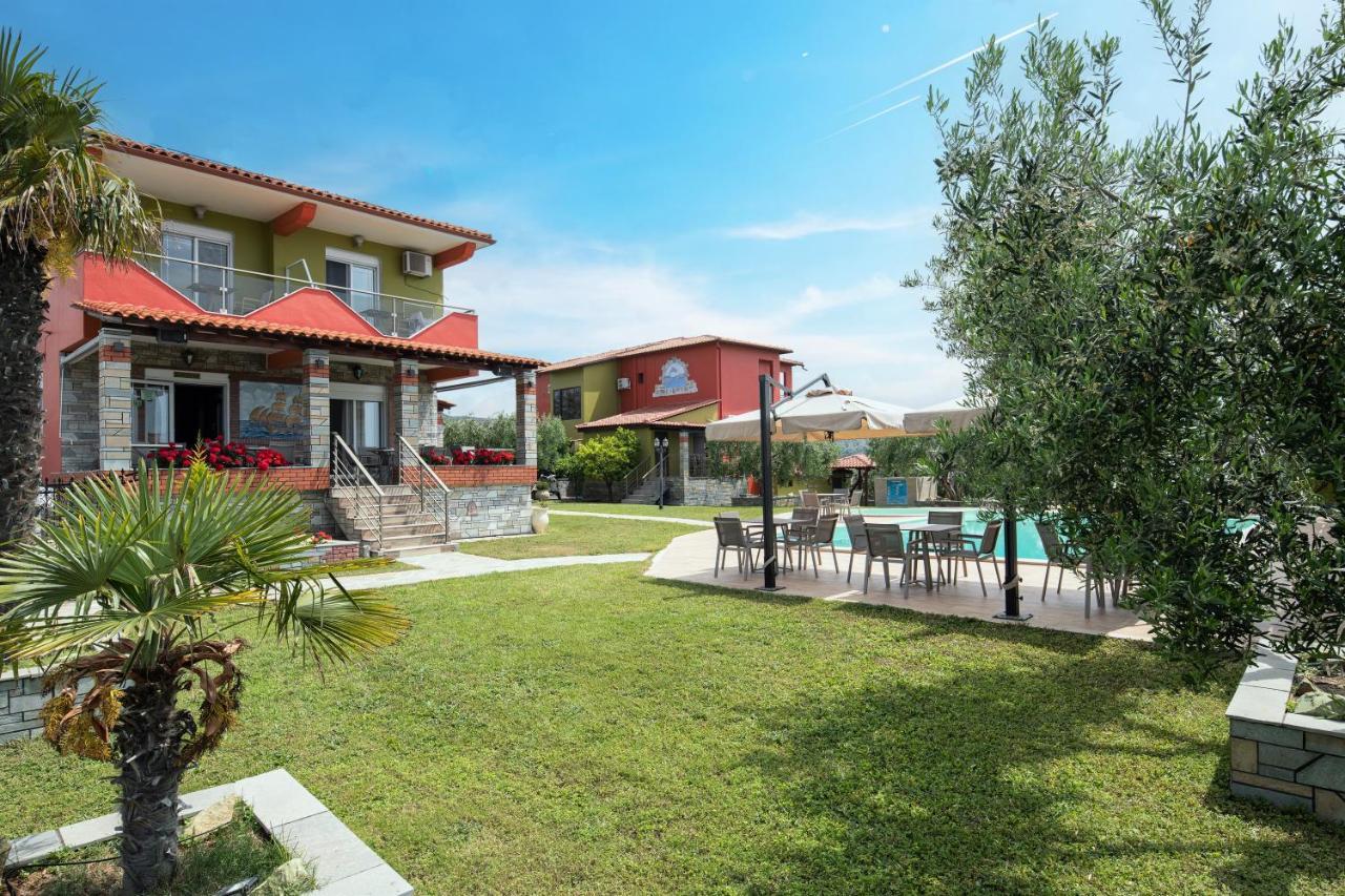 Sunday Resort Геракини Екстериор снимка