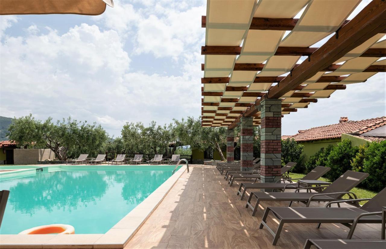 Sunday Resort Геракини Екстериор снимка