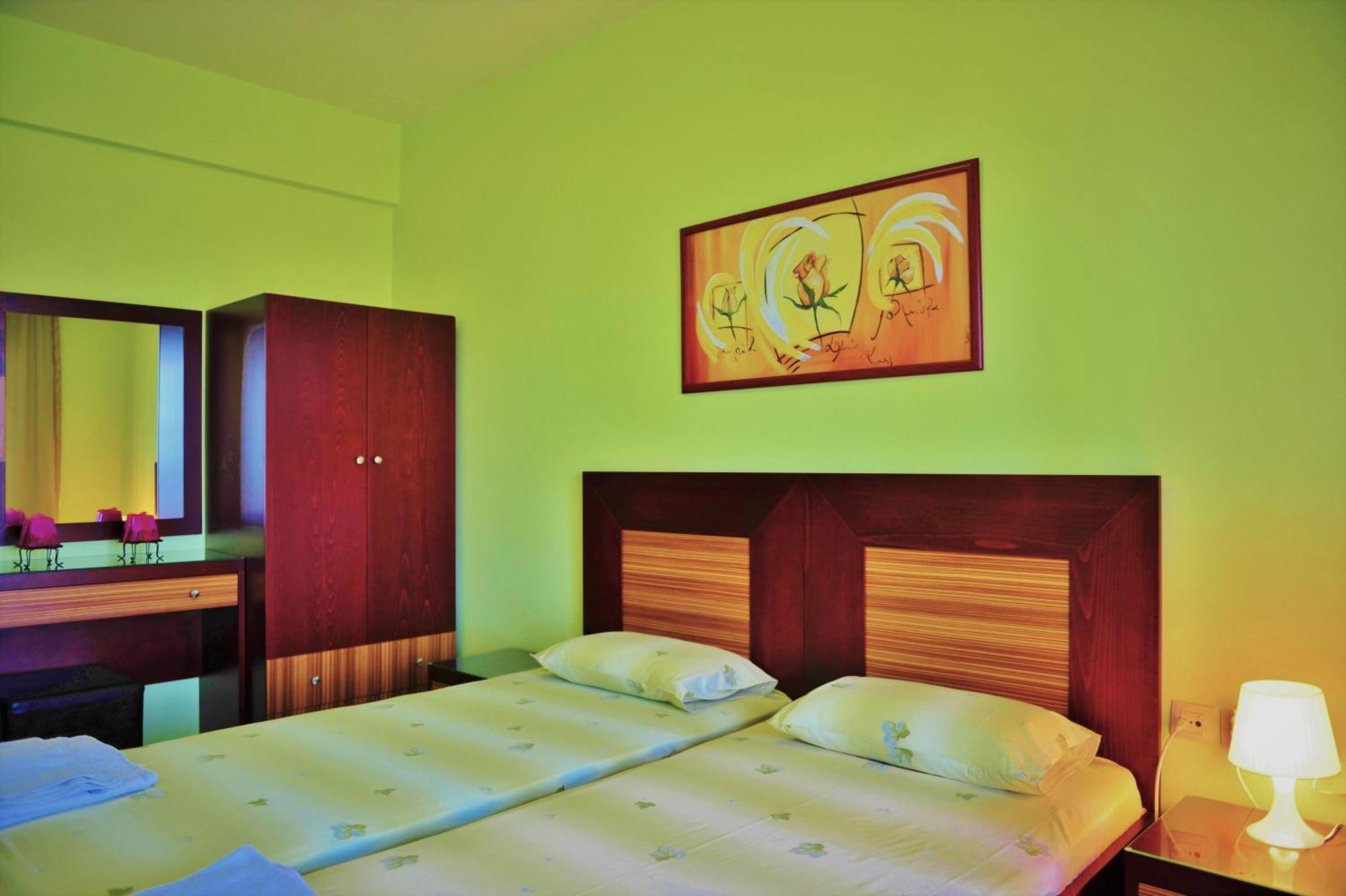 Sunday Resort Геракини Екстериор снимка