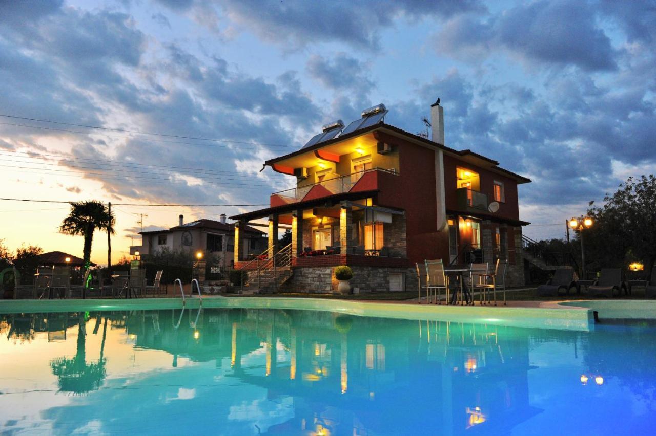 Sunday Resort Геракини Екстериор снимка